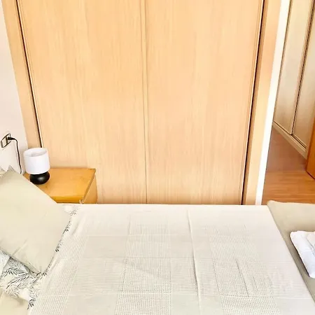 Apto Huca-prados Con Parking Apartment